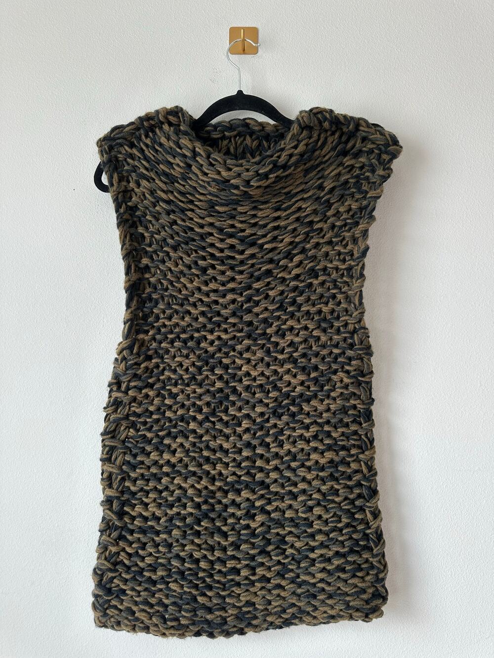 Vintage DKNY Chunky Hand Knit Wool Sweater Vest Longline Boho Lagenlook M